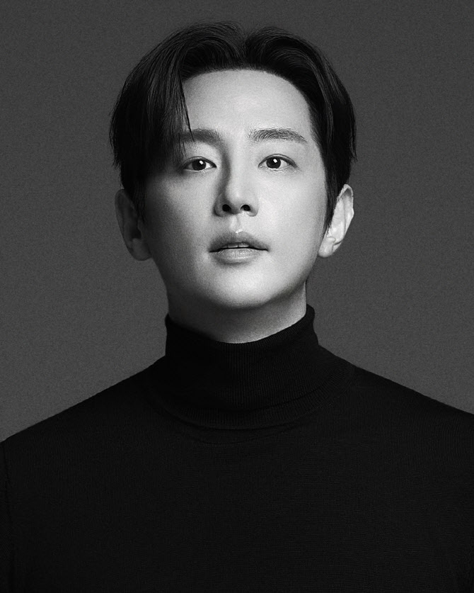 권율, 팀호프와 전속계약…변요한·이하늬와 한솥밥