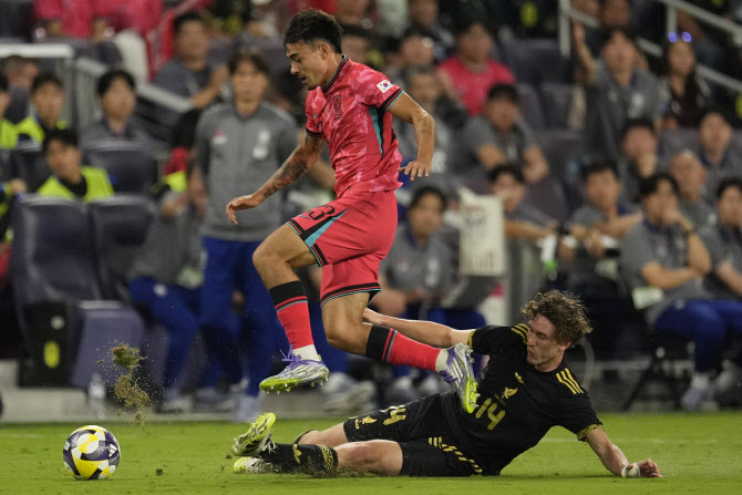 '이강인-카스트로프 선발' 홍명보호, 멕시코에 0-1 뒤진채 전반 마감