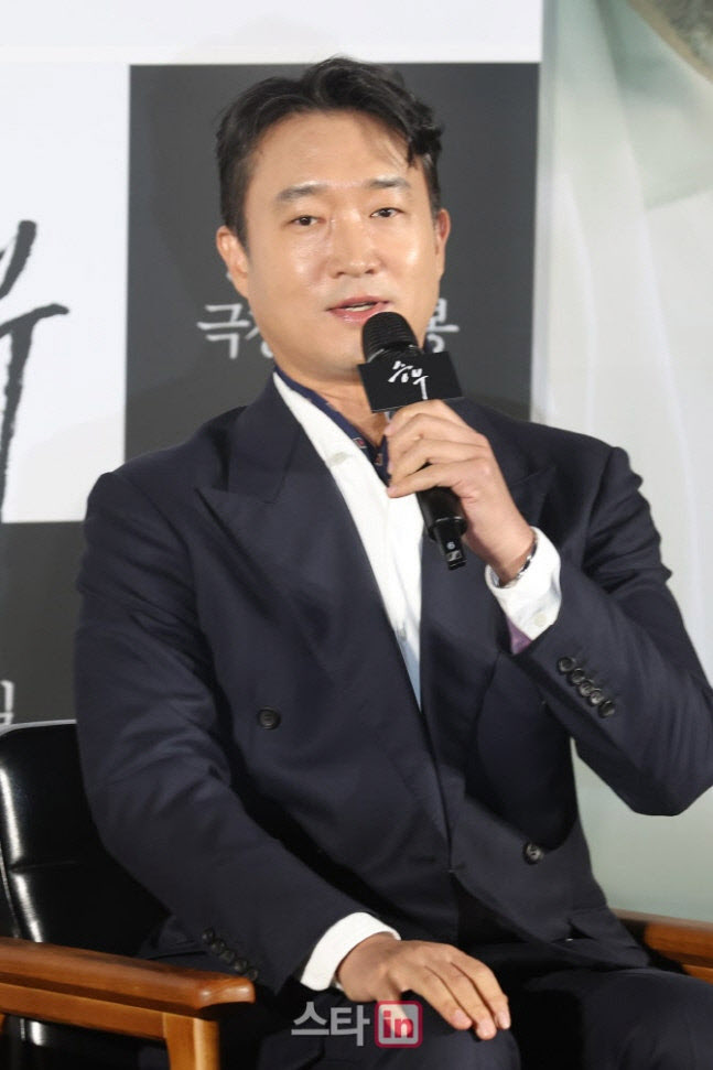 조우진, 11일 부친상… 슬픔 속 빈소 지켜