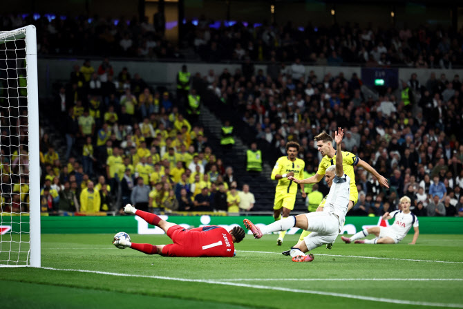 ‘SON 없이 UCL 복귀’ 토트넘, 비야 레알 제압... 카라바흐 새역사(종합)
