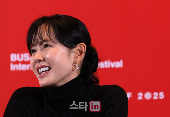 손예진 "이번 영화 7년 만, 얼마나 더 오래 찍을 수 있을까 불안"[BIFF]