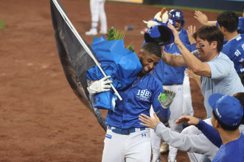 삼성 디아즈, 최다 타점·외인 최다 홈런 신기록