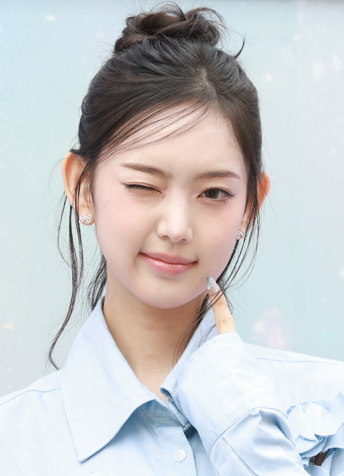 이솔, 볼 콕 윙크