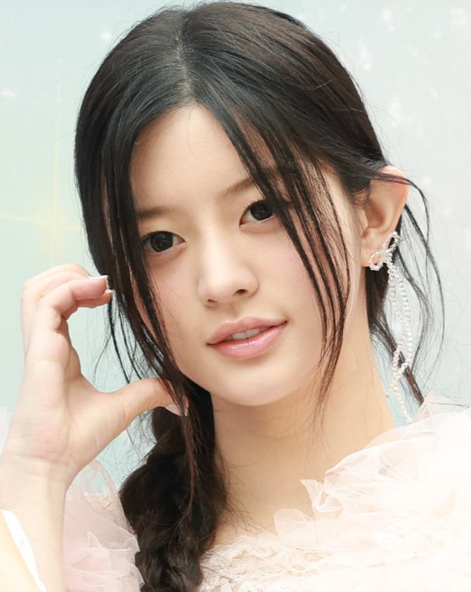 민주, 디즈니 공주님 재질
