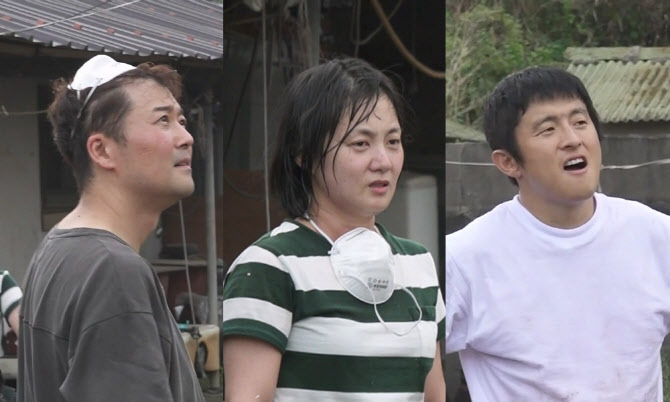 박나래, 돌아가신 조부모님 집 정리…직접 도배까지 (나혼산)
