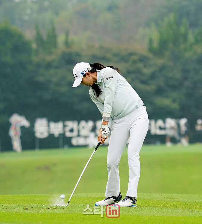 [포토] 강지선, 큰 키에서 나오는 파워
