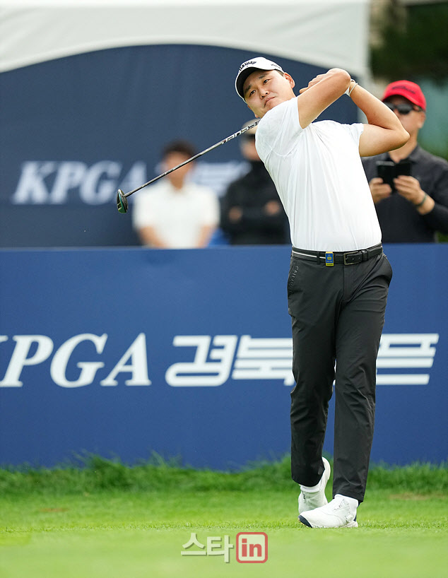 [골프in 포토] 김준성,강하게 날린다