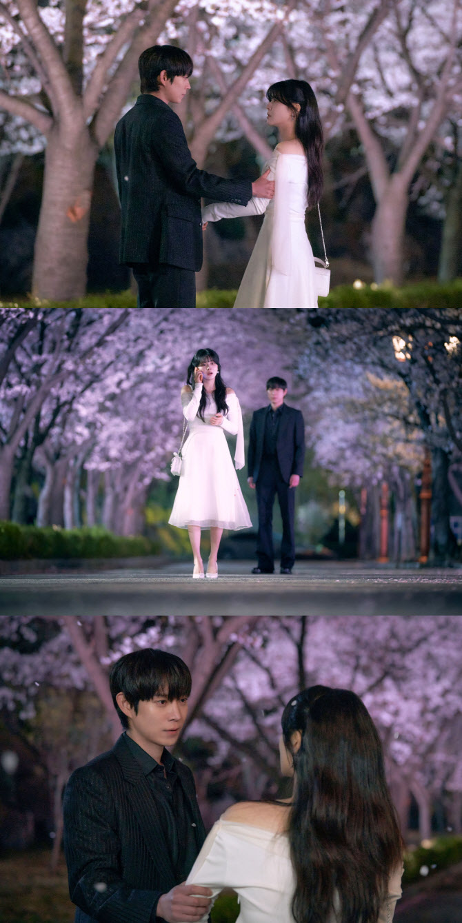 '달까지 가자' 이선빈♡김영대, 화제의 그 장면…벚꽃 로맨스 공개된다