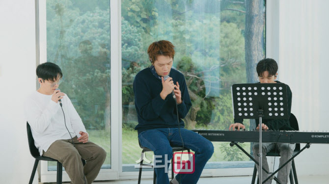 빈센트블루, 라디 대표곡 '아임 인 러브' 리메이크