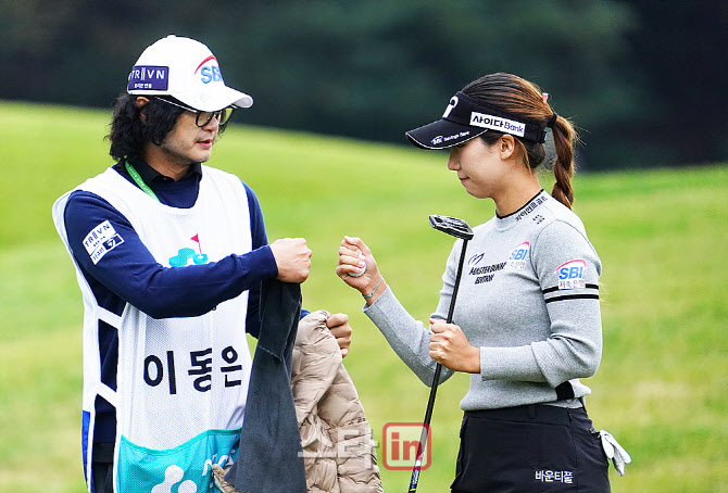 [포토] 이동은, 첫홀 버디로 상쾌한 출발