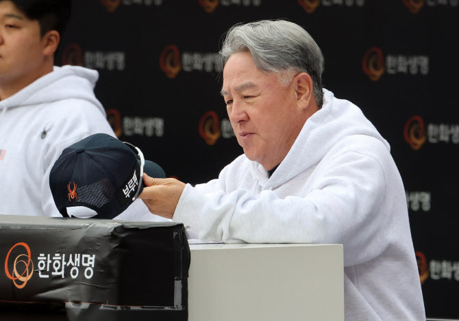 ‘원투 펀치가 11실점’ 한화 김경문 “그래서 야구가 어려워”