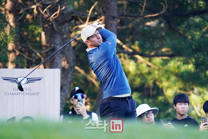 [포토] 아담 스콧, 메이저챔프의 호쾌한 샷