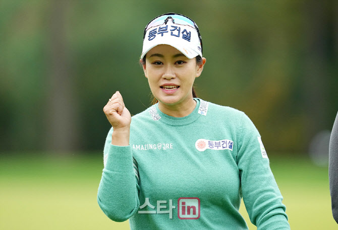 [골프in 포토]지한솔,무빙데이 파이팅