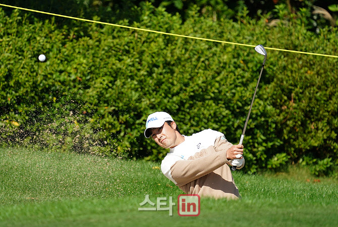 [포토] 임예택, 가볍게 빠져 나오는 벙커