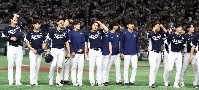 '일본전 사사구 11개' 생각보다 더 냉혹했던 한국야구 현실