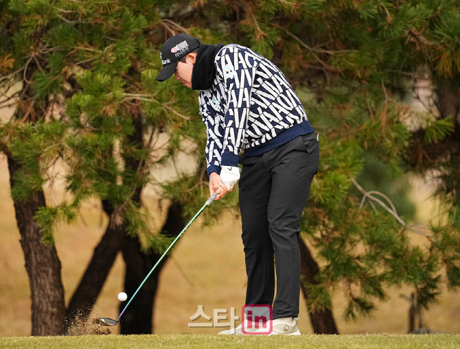 [포토]안성현,강력한 임팩트