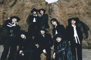 빌보드200 8연속 정상 '또' 새 역사…스키즈가 스키즈했다(종합)