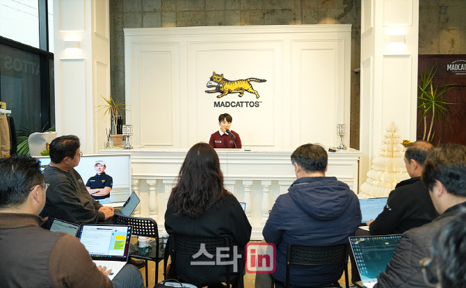 [포토]'신지애 기자 간담회'집중하는 기자들