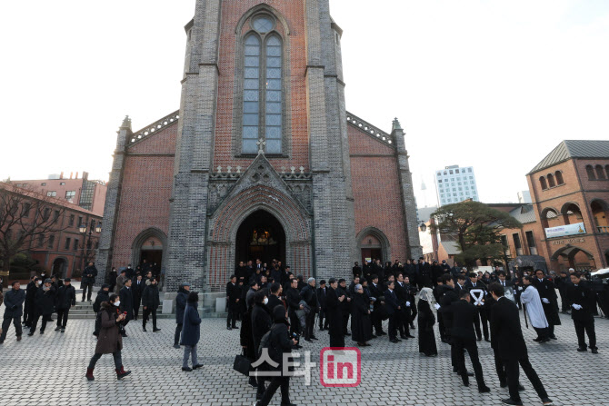 [포토]명동성당에서 열린 '국민 배우' 안성기의 장례 미사