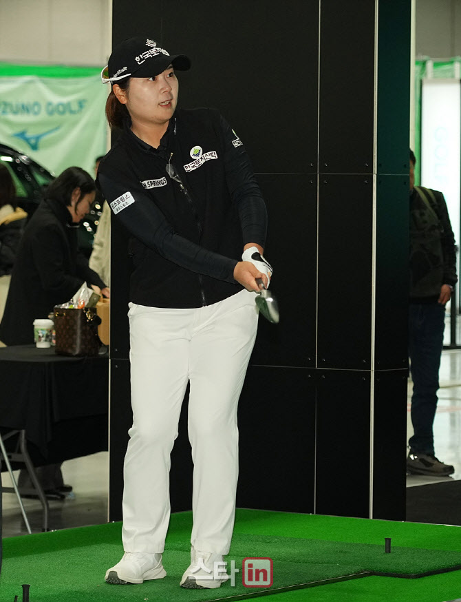 [포토]홍정민,감각적인 어프로치