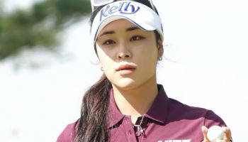 KLPGA 3관왕 윤이나, 고진영과 한솥밥..세마스포츠에 새 둥지