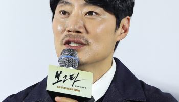 '보고타' 이희준 "콧수염 브래드 피트 참고했는데…현장선 프레디 머큐리라고"