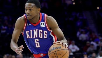 NBA 충격 트레이드 2탄 성사...폭스. 샌안토니오서 웸반야마와 뛴다