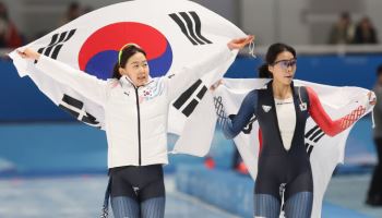 '新빙속여제' 김민선, 주종목 女500m서 금빛질주...이나현 銀