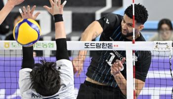 '정규시즌 1위 확정' 현대캐피탈, 미리보는 챔프전도 이겼다