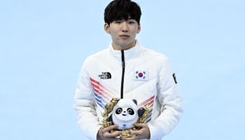 정재원, 월드컵 매스스타트서 은메달... 13개월 만에 시상대