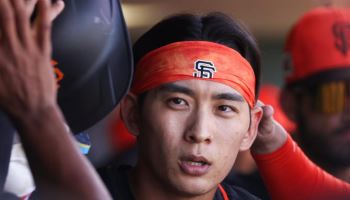 '160km 강속구도 OK!' 이정후, 이틀 연속 멀티히트..."좋아지는 것 느껴"
