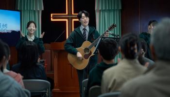 '계시록' 류준열 "밑바닥의 욕구·열망 표현"…본 적 없던 새 얼굴