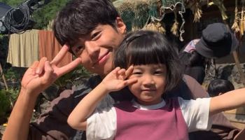 박보검, '폭싹' 딸 금명이와 붕어빵 비주얼…관식이 그 자체