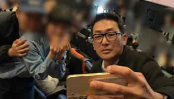 '로비' 하정우→이지훈 맨발투혼…2주차 관객 마음 '로비'했다