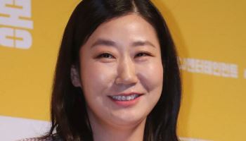 라미란, 씨제스 떠나 절친 김숙과 한솥밥…티엔엔터 전속계약 [공식]