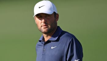 세계 1위 셰플러, 메이저 PGA 챔피언십 압도적 제패…김시우 공동 8위