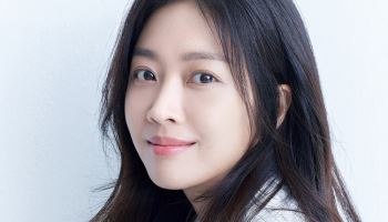 '탄금' 조보아 "싱글 때 찍고 유부녀 돼 공개…♡남편도 재밌대요" [인터뷰]①