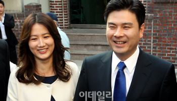 '연예계 은퇴' 심은하, 깜짝 전화연결…심현섭 결혼 축하(조선의 사랑꾼)