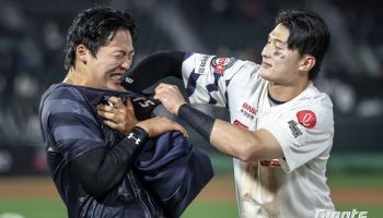 '고공행진' 롯데, 5선발 고민도 해결?...'최고 154km' 이민석 뜬다
