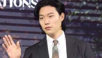 류준열, 송혜교와 한솥밥?…UAA 측 "결정된 바 없어" 