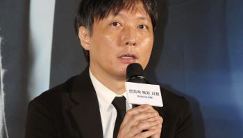 '전독시' 감독 "원작 팬으로 영화화 고민 컸다, 현실 담으려 노력"