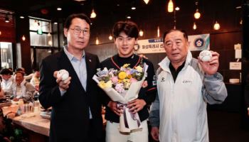 롯데, '손가락 통증' 손호영 엔트리 제외...대체선수는 '불꽃야구' 박찬형