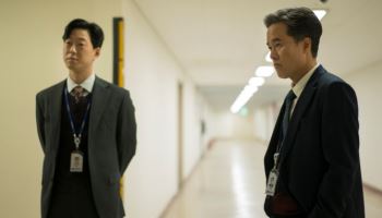 "지문으로 문 열어봐"…'미지의 서울' 박보영, 비밀 들통날까