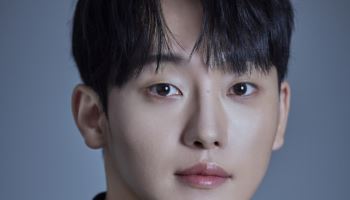 배우 강하경, 김성령 소속사 FN엔터테인먼트 전속계약