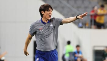 ‘백스리 실험’ 홍명보, “해외파 와도 유지... 본선에 강한 전술 가져가야”
