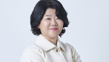 이정은, '좀비딸' 원작 찰떡 싱크로율…"조정석 母 부담→만화적 용납"①