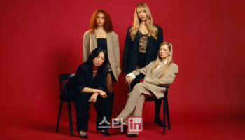 JYP 걸그룹 비춰, 걸셋으로 팀명 바꾸고 새 출발