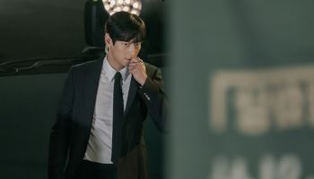 '북극성' 강동원, 첫 첩보 멜로 도전…특수요원 변신