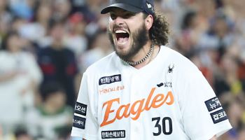 폰세, KBO 역사 다시 썼다...개막 15연승 및 최소경기 200K 신기록 수립
