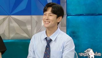 김동완 "결혼 준비만 47년째…결혼식은 안 할 것" (라스)